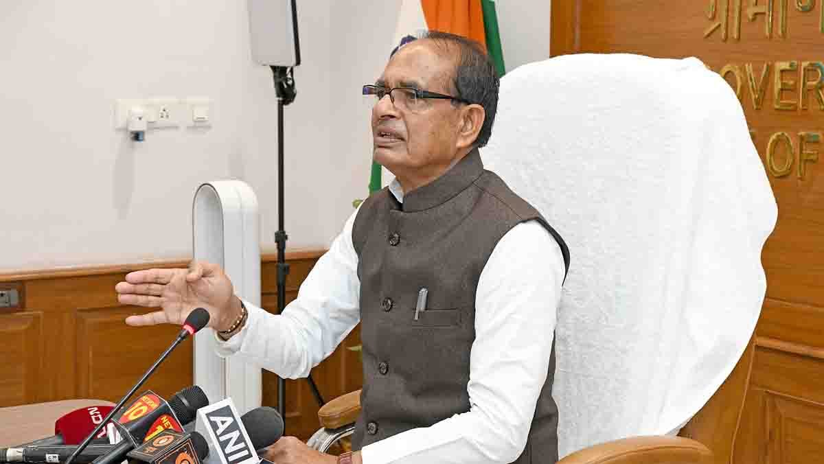 PM Awas Yojana : पीएम आवास योजना को लेकर बड़ा अपडेट, अब इन्हें भी मिलेगा लाभ, मंत्री शिवराज सिंह चौहान ने दी खुशखबरी