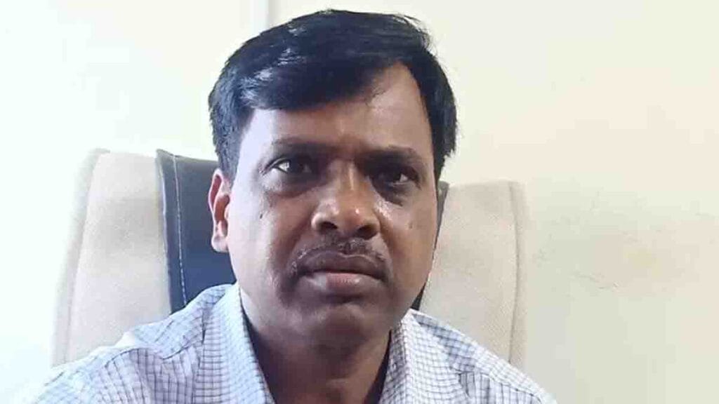 Betul Breaking News: बैतूल जिले के 15 सचिवों पर कलेक्टर ने ठोका 5-5 हजार जुर्माना, यह है वजह