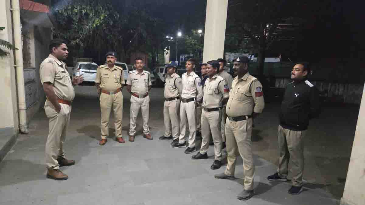 Betul Police Achievement: पुलिस का धमाल, आधी रात को पहुंची बदमाशों के घर, जिले भर से दबोचे 75 वारंटी