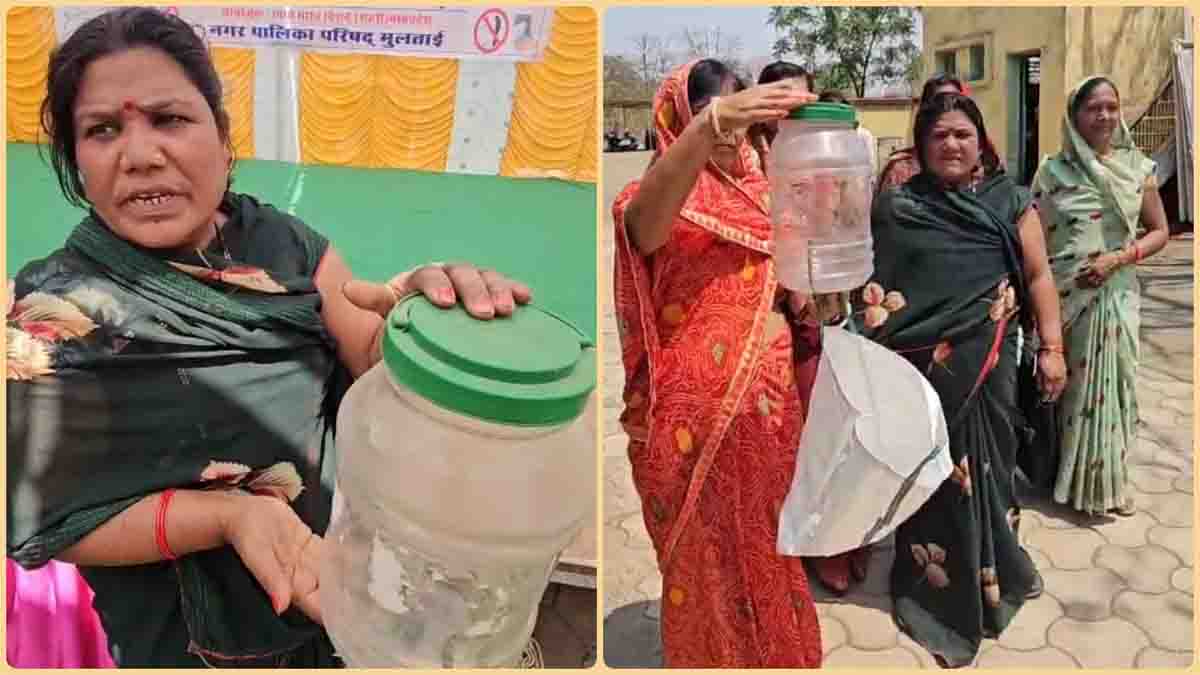 Viral Video: जिंदा सांप लेकर पार्षद पहुंचीं नपा दफ्तर, साफ-सफाई नहीं होने पर जताया विरोध, देखें वीडियो…